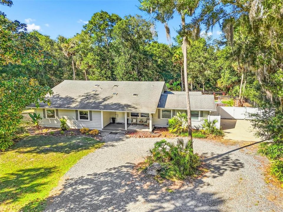 待售: $739,900 (3 贝兹, 2 浴室, 2400 平方英尺)