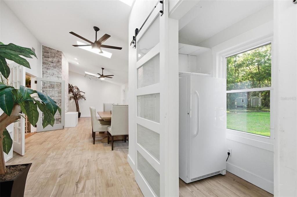 待售: $739,900 (3 贝兹, 2 浴室, 2400 平方英尺)