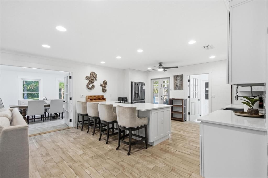 待售: $739,900 (3 贝兹, 2 浴室, 2400 平方英尺)