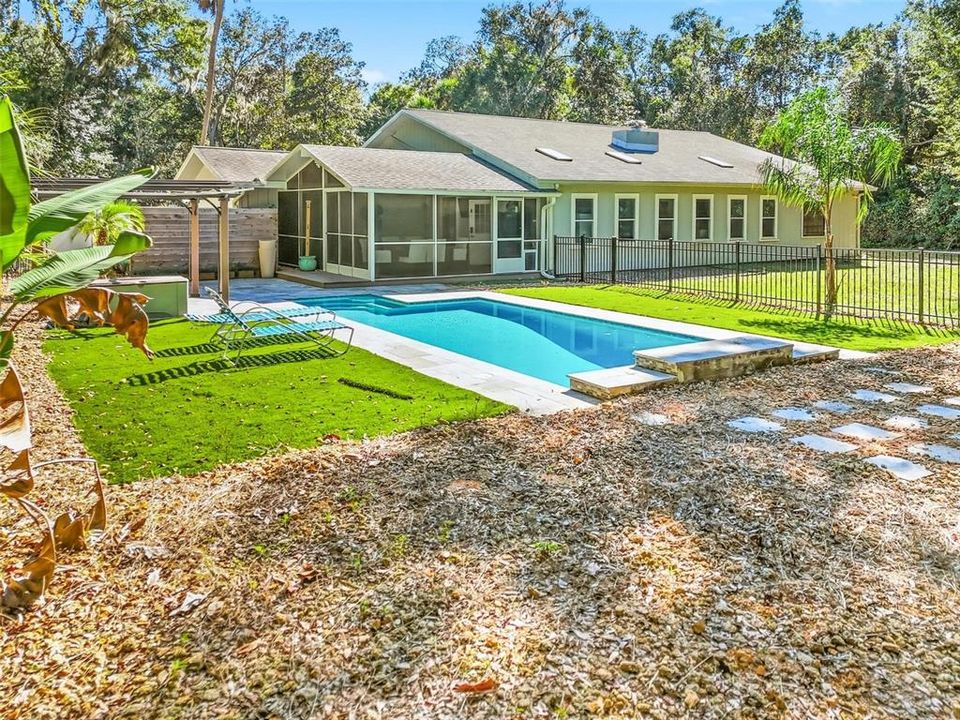 待售: $739,900 (3 贝兹, 2 浴室, 2400 平方英尺)