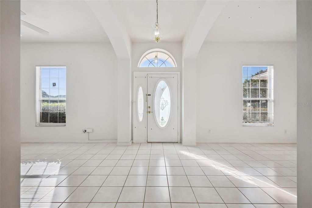 Active With Contract: $350,000 (3 beds, 2 baths, 2132 Square Feet)