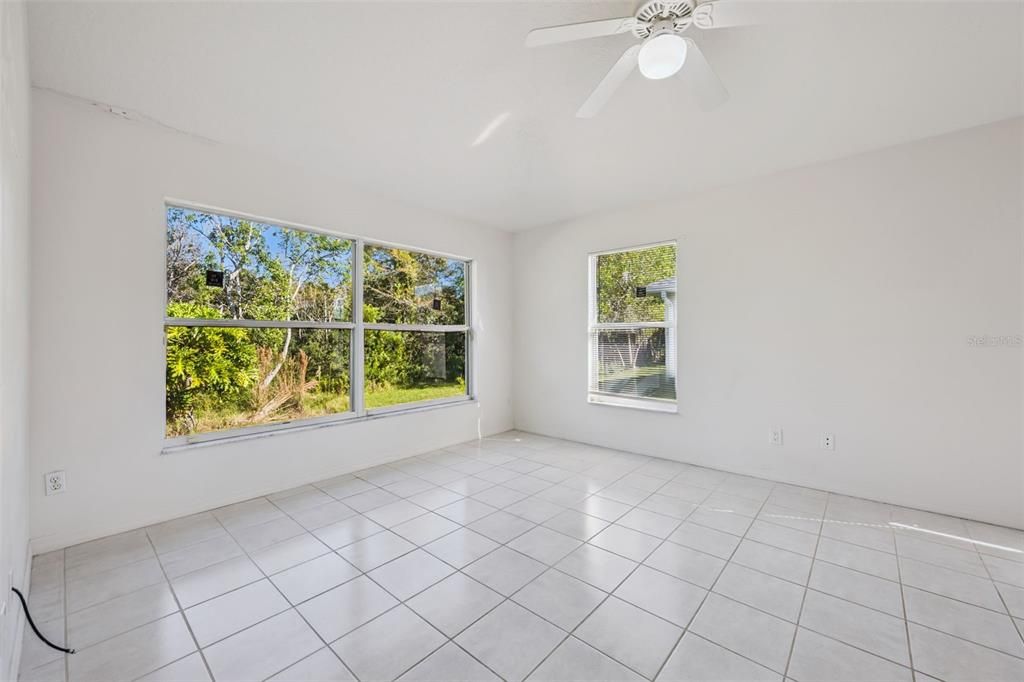 Active With Contract: $350,000 (3 beds, 2 baths, 2132 Square Feet)