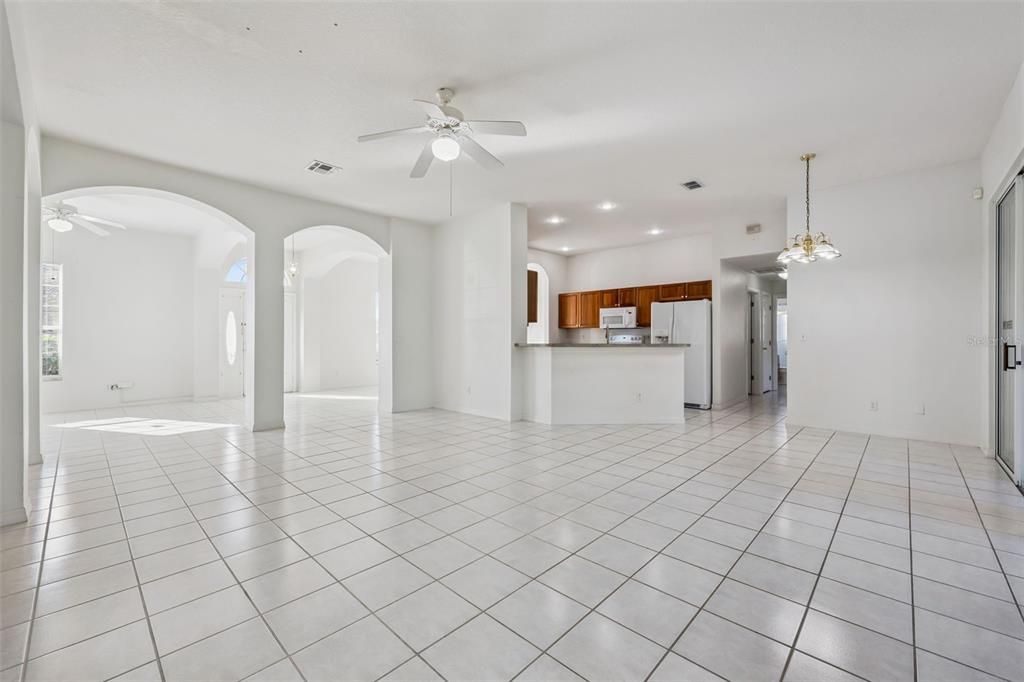 Active With Contract: $350,000 (3 beds, 2 baths, 2132 Square Feet)