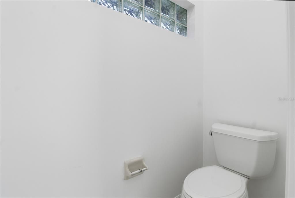 待售: $689,000 (4 贝兹, 2 浴室, 2644 平方英尺)