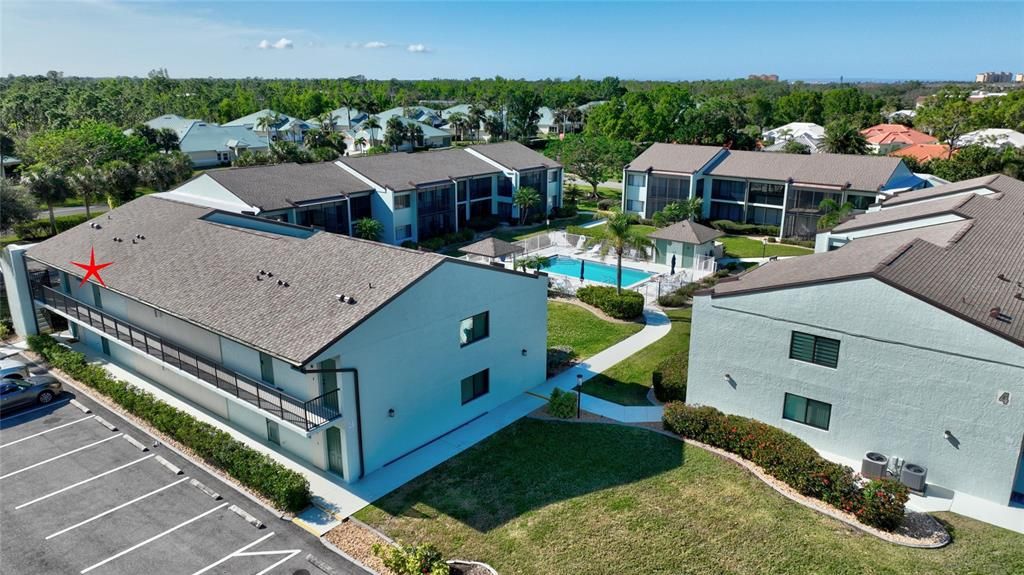 Под контрактом: $179,000 (2 спален, 2 ванн, 1177 Квадратных фут)