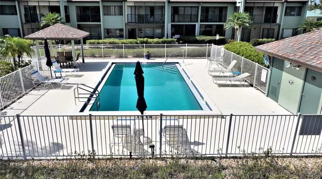 Под контрактом: $179,000 (2 спален, 2 ванн, 1177 Квадратных фут)