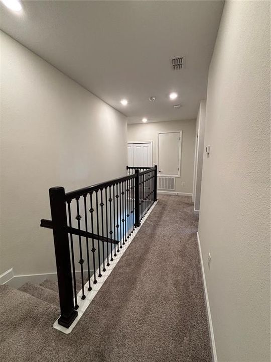 For Rent: $2,250 (3 beds, 2 baths, 1912 Square Feet)