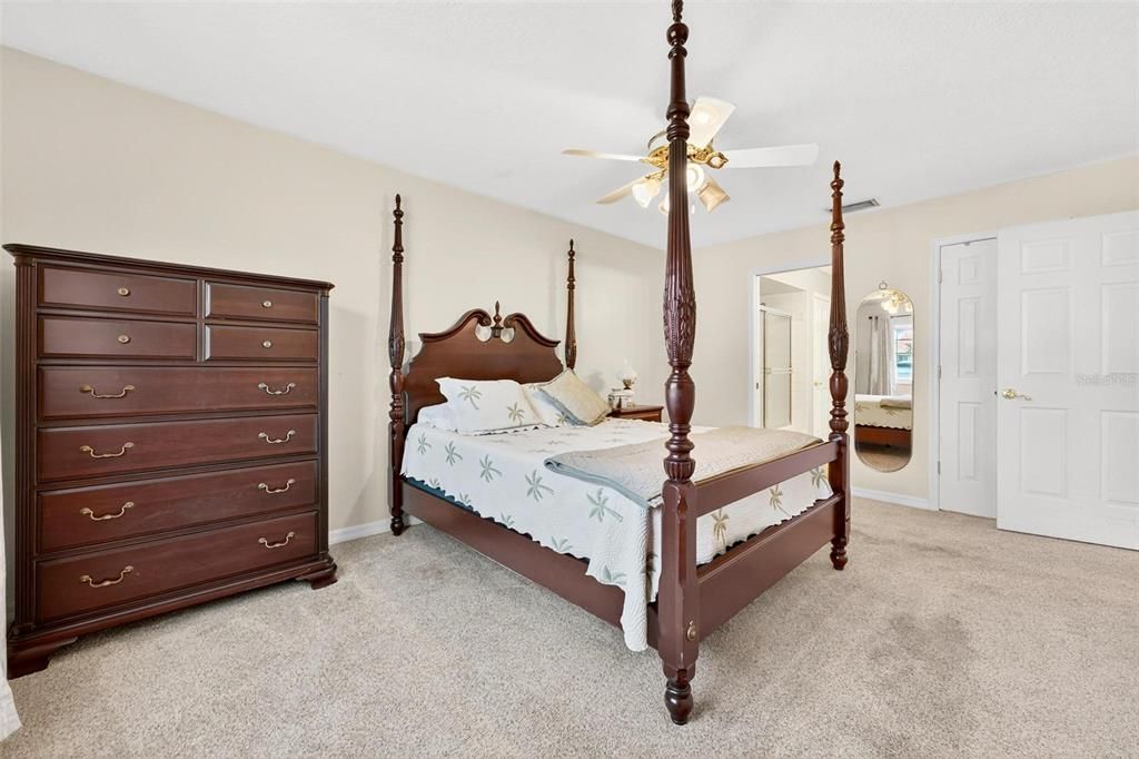 For Sale: $294,900 (3 beds, 2 baths, 1362 Square Feet)