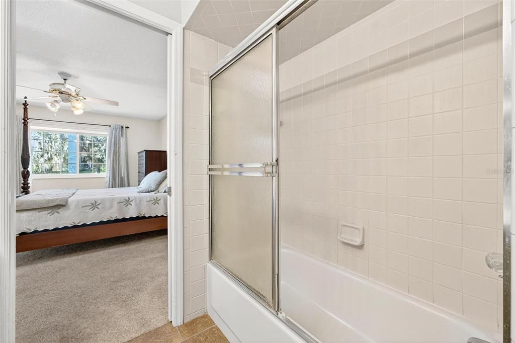 For Sale: $294,900 (3 beds, 2 baths, 1362 Square Feet)