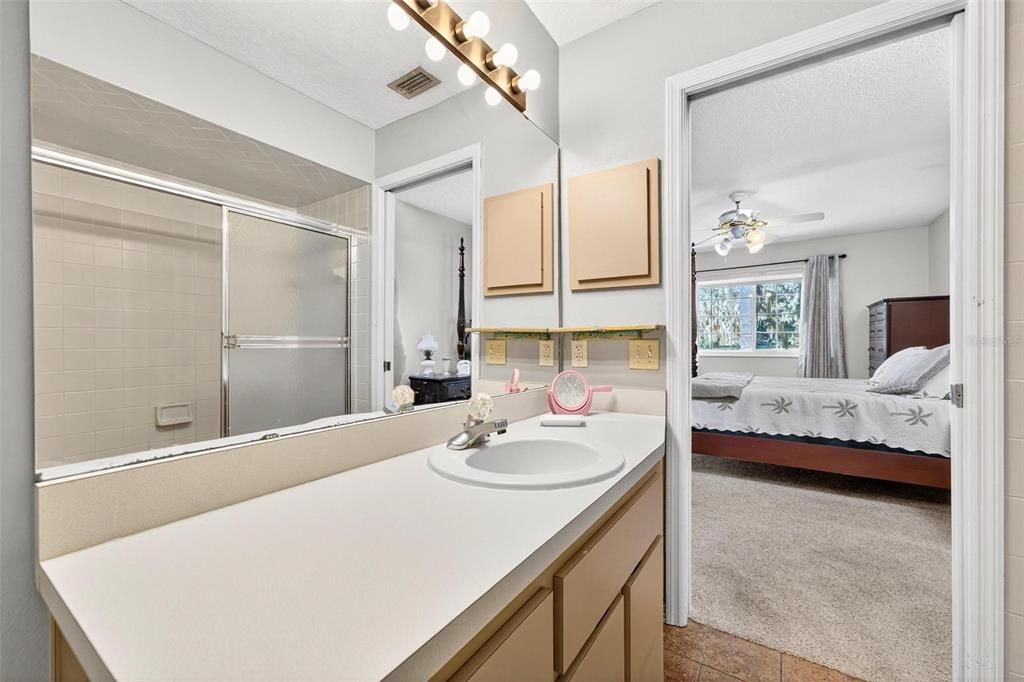 For Sale: $294,900 (3 beds, 2 baths, 1362 Square Feet)