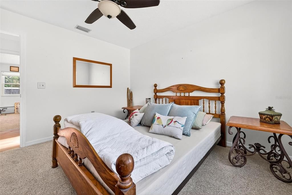 For Sale: $294,900 (3 beds, 2 baths, 1362 Square Feet)