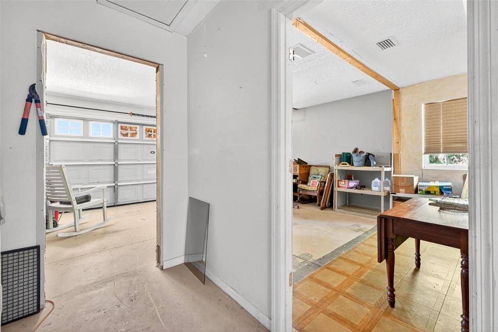 For Sale: $294,900 (3 beds, 2 baths, 1362 Square Feet)