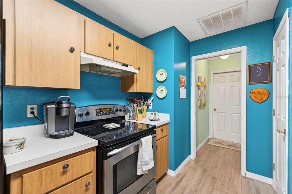 For Sale: $294,900 (3 beds, 2 baths, 1362 Square Feet)