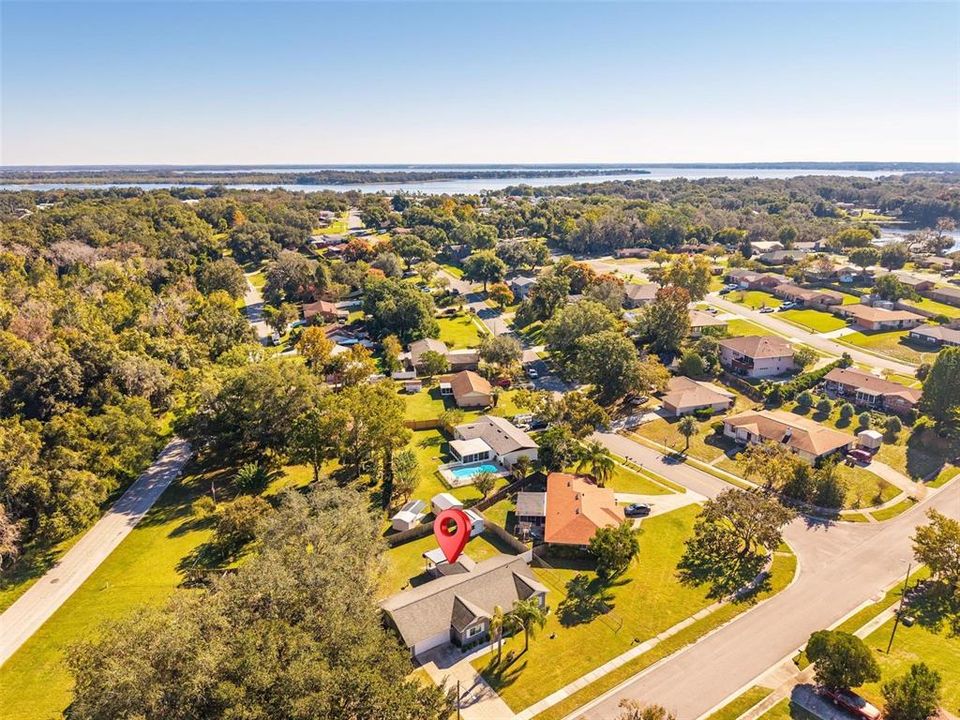 For Sale: $294,900 (3 beds, 2 baths, 1362 Square Feet)