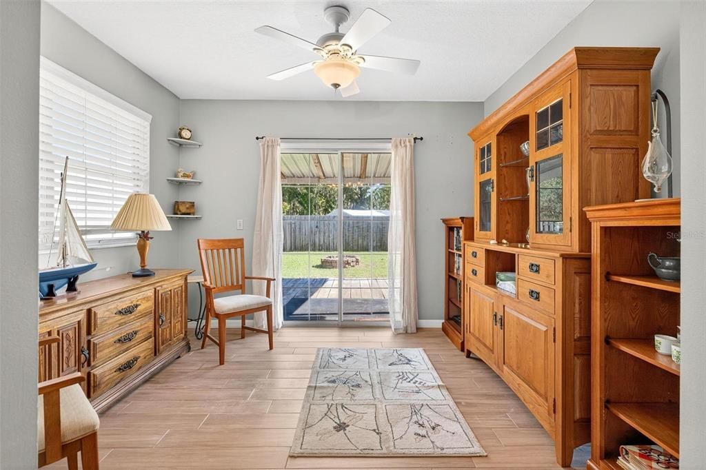 For Sale: $294,900 (3 beds, 2 baths, 1362 Square Feet)