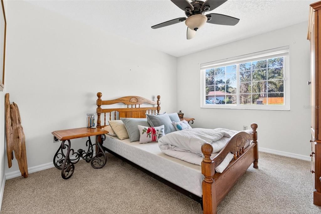 For Sale: $294,900 (3 beds, 2 baths, 1362 Square Feet)