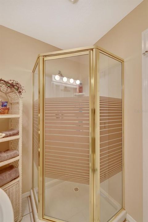 Под контрактом: $700,000 (3 спален, 3 ванн, 2059 Квадратных фут)