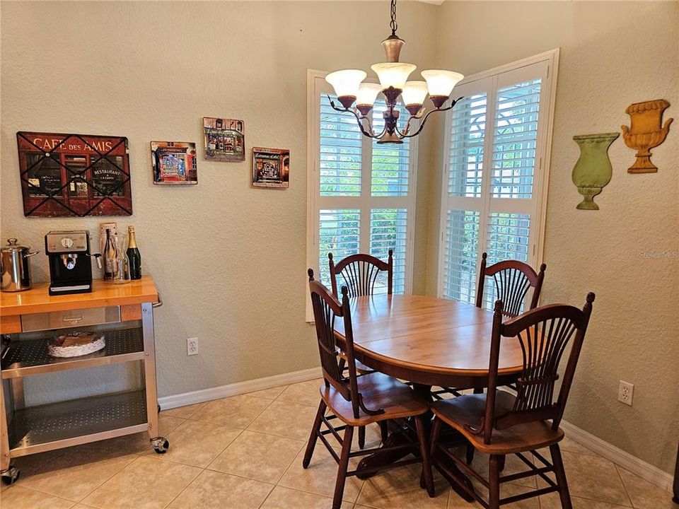 For Rent: $4,500 (2 beds, 2 baths, 1385 Square Feet)