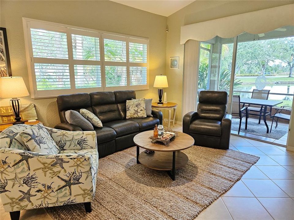 For Rent: $4,500 (2 beds, 2 baths, 1385 Square Feet)