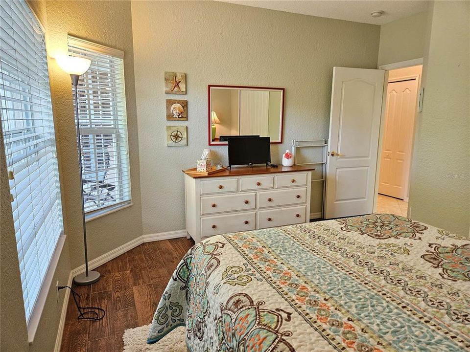 For Rent: $4,500 (2 beds, 2 baths, 1385 Square Feet)