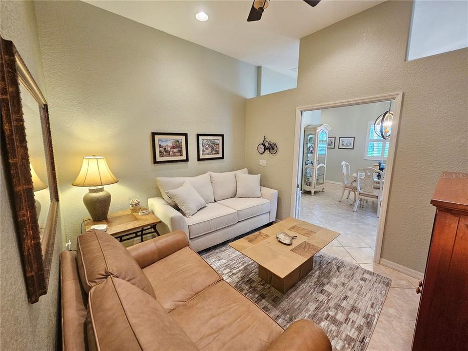 For Rent: $4,500 (2 beds, 2 baths, 1385 Square Feet)