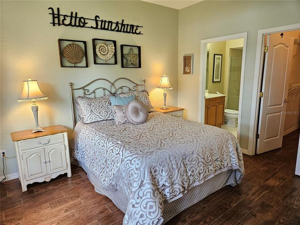 For Rent: $4,500 (2 beds, 2 baths, 1385 Square Feet)