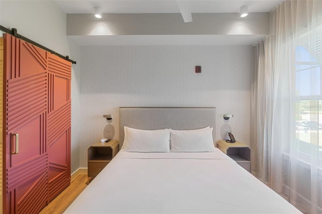 待售: $340,000 (1 贝兹, 1 浴室, 745 平方英尺)