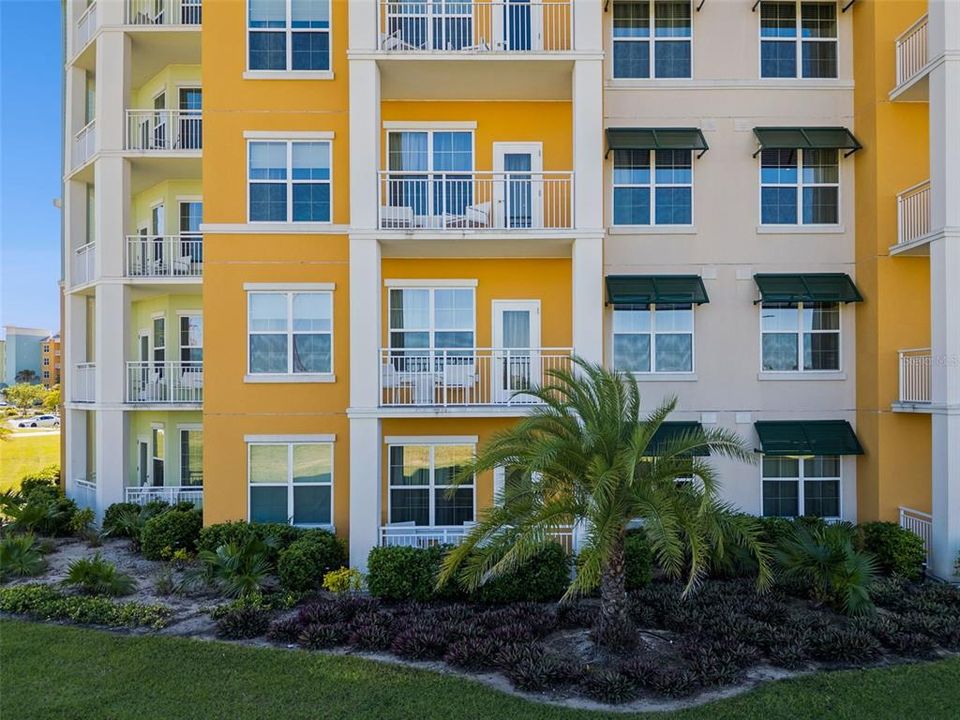 待售: $340,000 (1 贝兹, 1 浴室, 745 平方英尺)