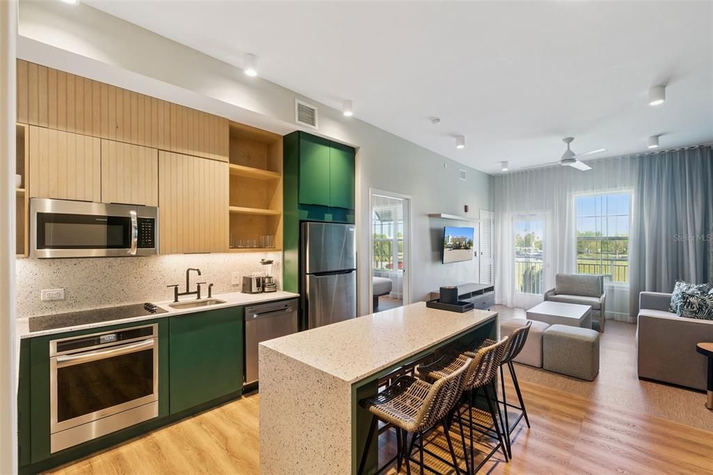 待售: $340,000 (1 贝兹, 1 浴室, 745 平方英尺)