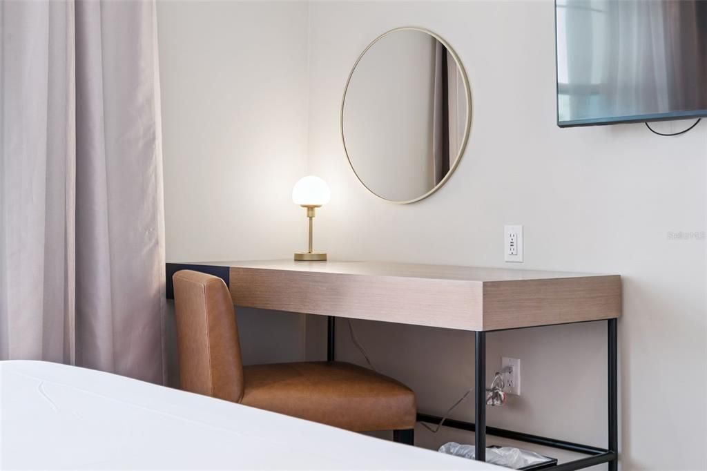 待售: $340,000 (1 贝兹, 1 浴室, 745 平方英尺)