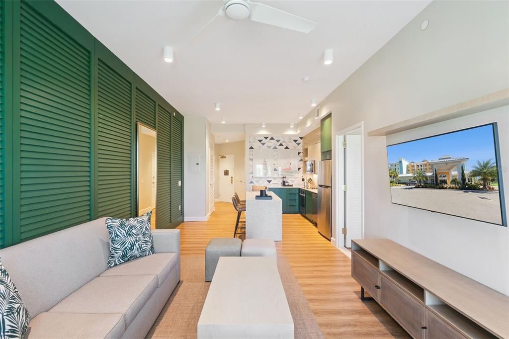 待售: $340,000 (1 贝兹, 1 浴室, 745 平方英尺)