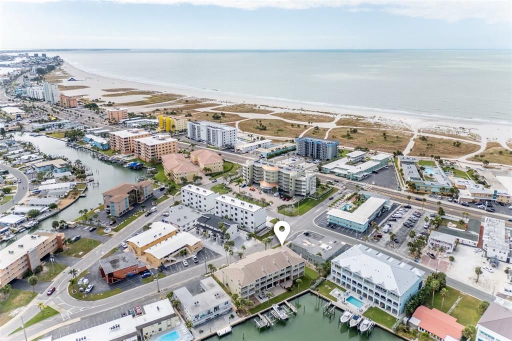 На продажу: $1,229,000 (3 спален, 2 ванн, 2448 Квадратных фут)