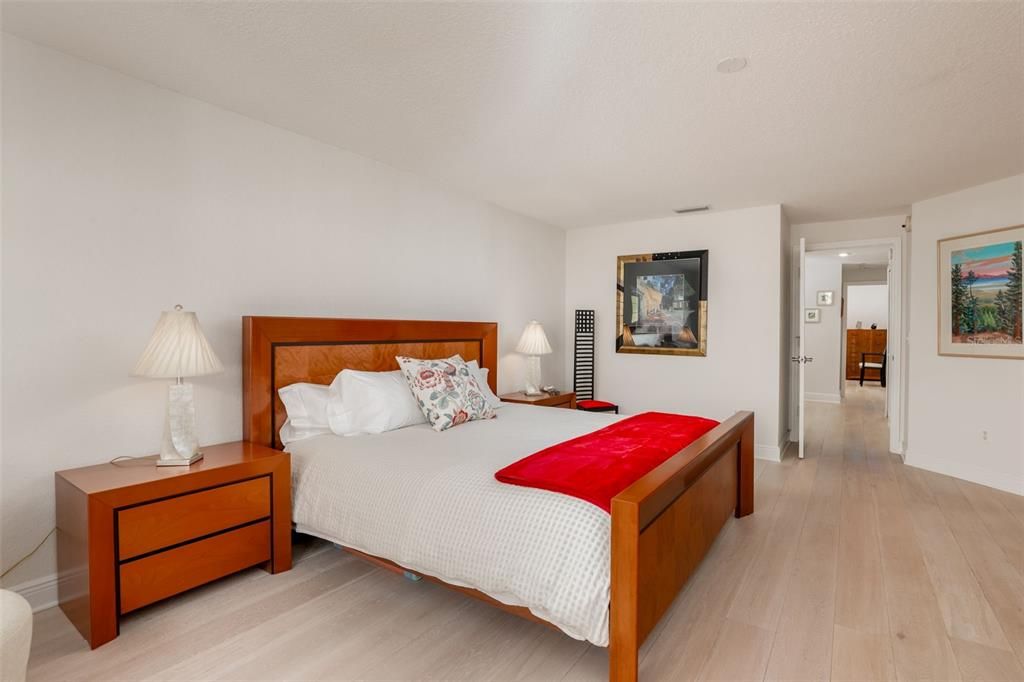 На продажу: $1,229,000 (3 спален, 2 ванн, 2448 Квадратных фут)