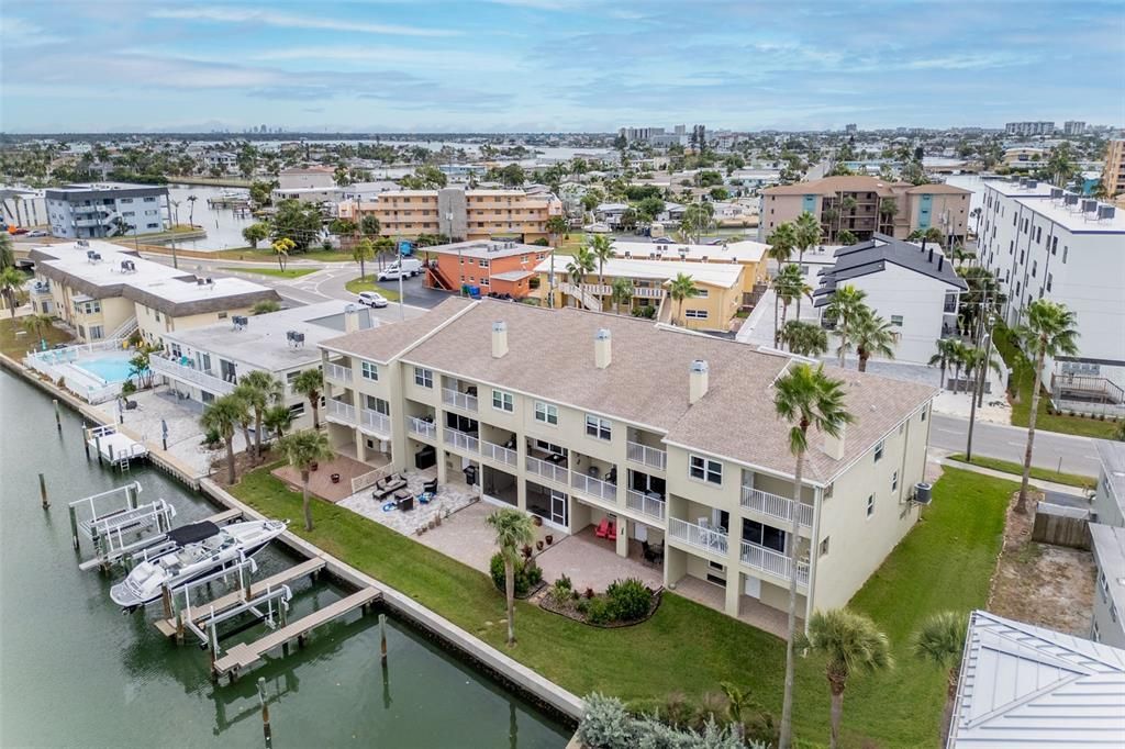 На продажу: $1,229,000 (3 спален, 2 ванн, 2448 Квадратных фут)