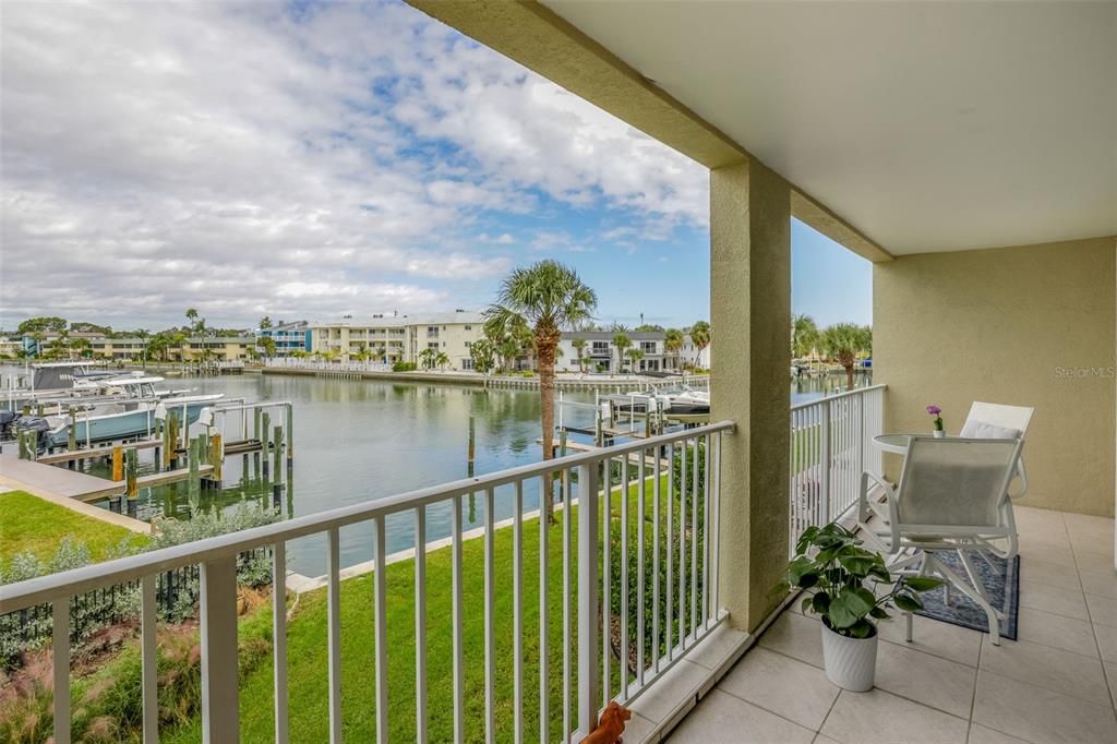 На продажу: $1,229,000 (3 спален, 2 ванн, 2448 Квадратных фут)