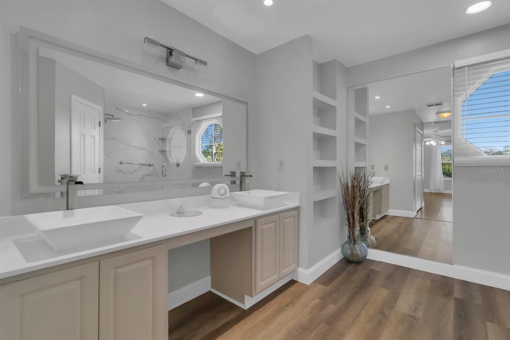 Active With Contract: $435,000 (4 beds, 2 baths, 2797 Square Feet)