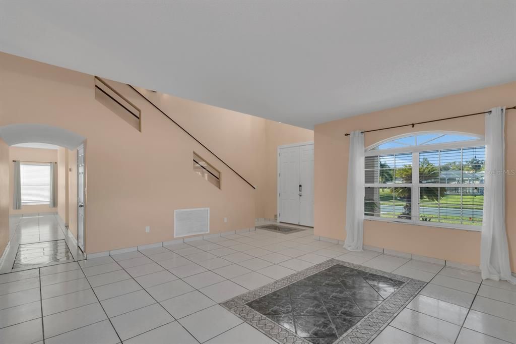 Active With Contract: $435,000 (4 beds, 2 baths, 2797 Square Feet)
