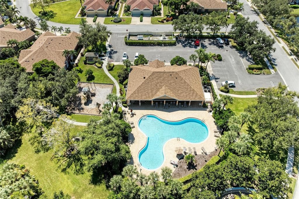 合同活跃: $309,500 (3 贝兹, 2 浴室, 1277 平方英尺)