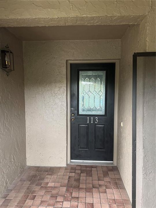 合同活跃: $239,900 (3 贝兹, 2 浴室, 1637 平方英尺)