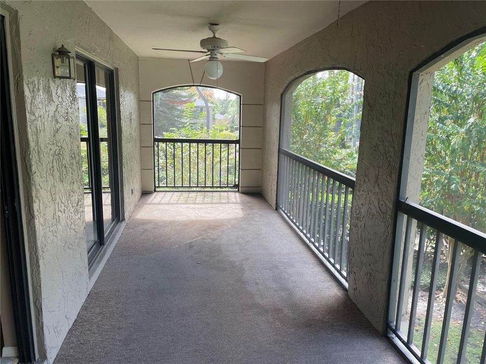 合同活跃: $239,900 (3 贝兹, 2 浴室, 1637 平方英尺)