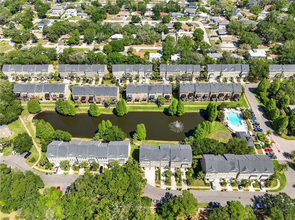 合同活跃: $429,999 (3 贝兹, 2 浴室, 1828 平方英尺)