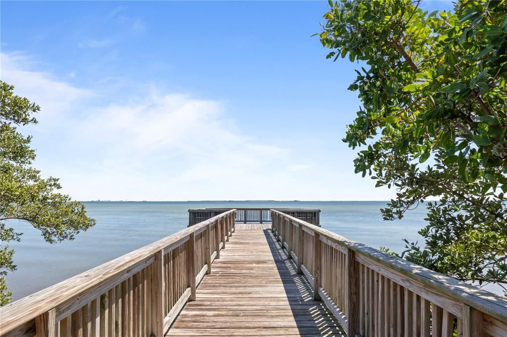 合同活跃: $429,999 (3 贝兹, 2 浴室, 1828 平方英尺)