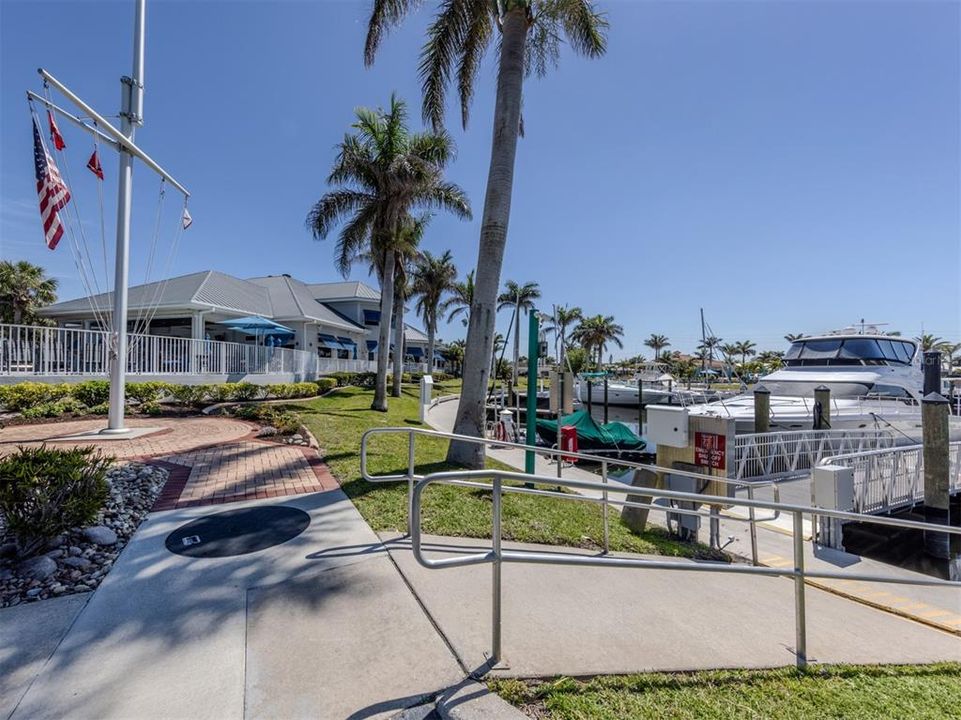 For Sale: $495,000 (3 beds, 2 baths, 1916 Square Feet)