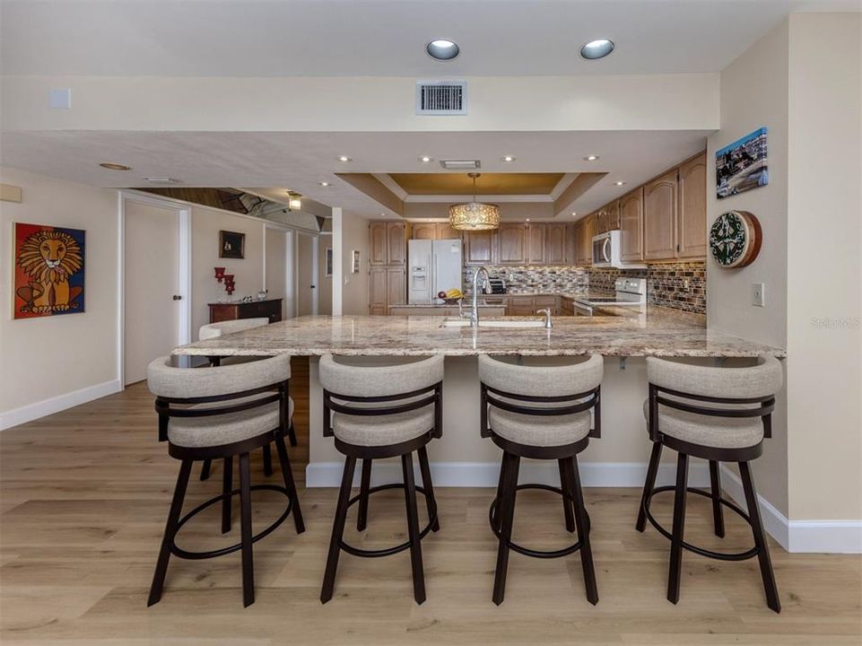 For Sale: $495,000 (3 beds, 2 baths, 1916 Square Feet)