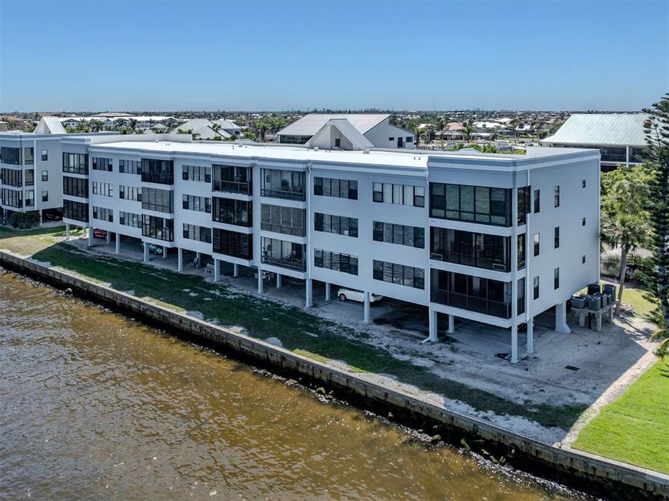 For Sale: $495,000 (3 beds, 2 baths, 1916 Square Feet)