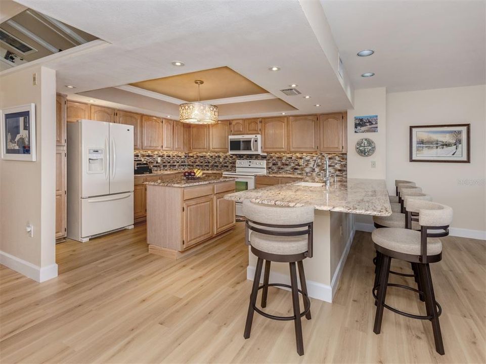 For Sale: $495,000 (3 beds, 2 baths, 1916 Square Feet)