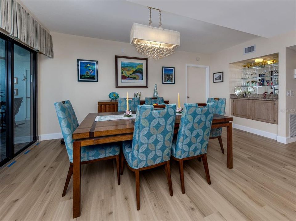 For Sale: $495,000 (3 beds, 2 baths, 1916 Square Feet)