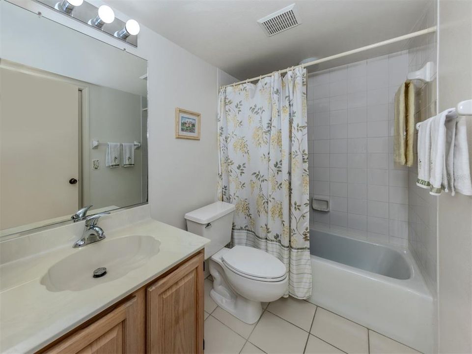 For Sale: $495,000 (3 beds, 2 baths, 1916 Square Feet)