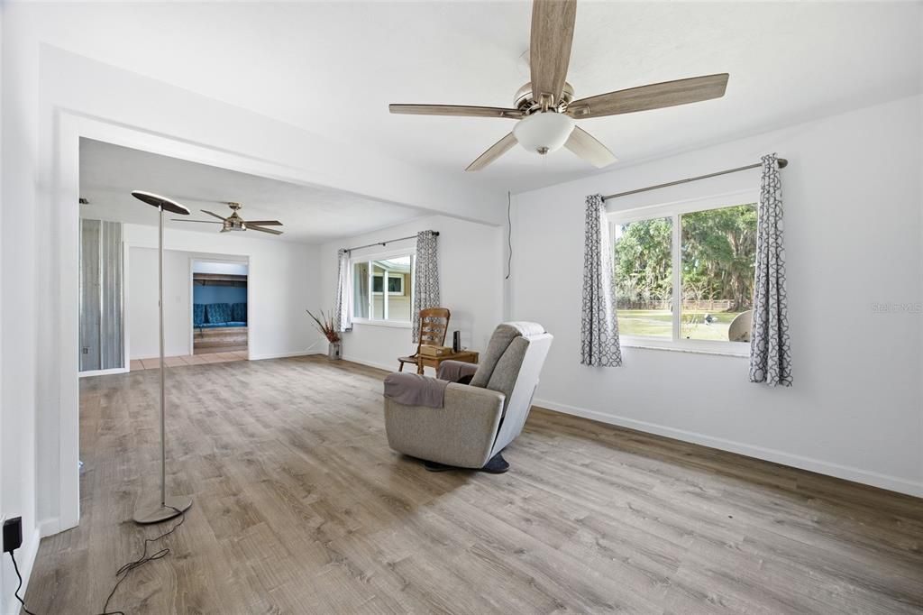 For Sale: $487,500 (4 beds, 3 baths, 2442 Square Feet)