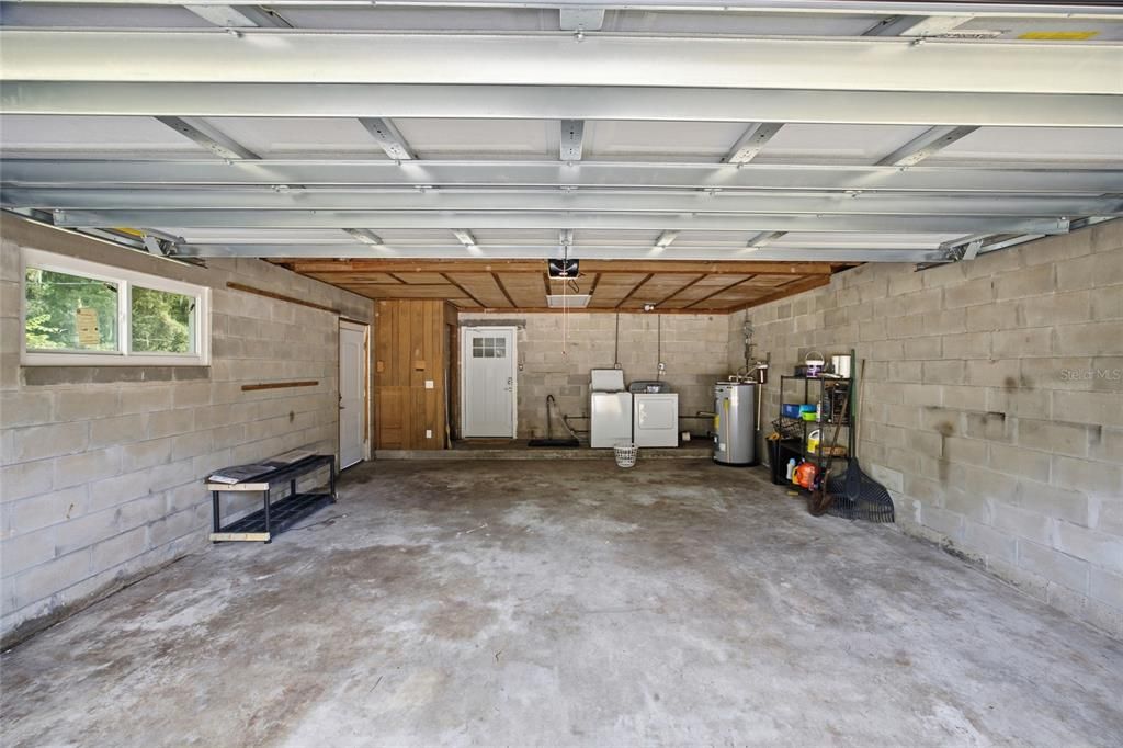 For Sale: $487,500 (4 beds, 3 baths, 2442 Square Feet)